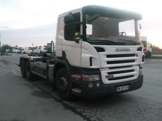 SCANIA P420LB