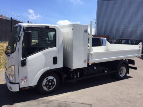 ISUZU ISUZUL35BENNE