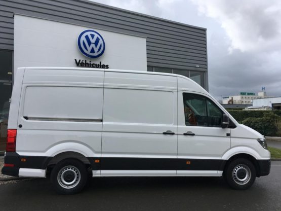 VOLKSWAGEN CRAFTER VAN L3H3 11M3 2.0 TDI 177CH -BUS