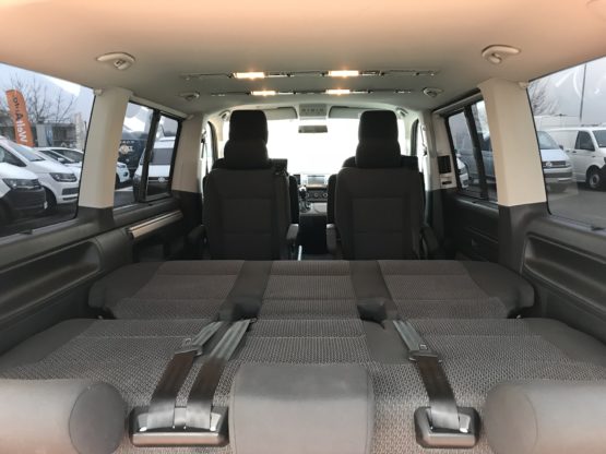 VOLKSWAGEN MULTIVAN 2.0TDI 150